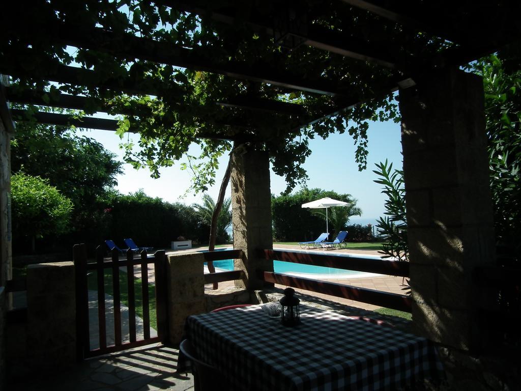 Villa Sunset Stoúpa Rom bilde